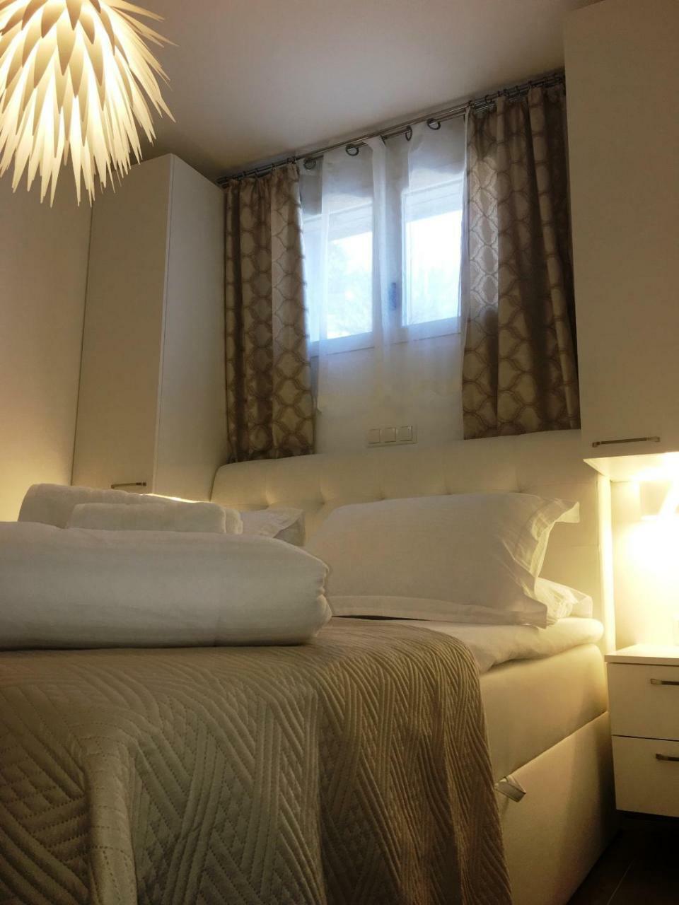Holiday Hvar Lux Basina Exterior foto